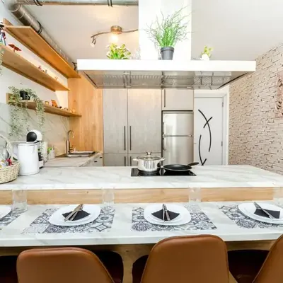 The White Apartment 3BR - free parking