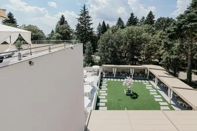 an aerial view of the backyard of a house at Hotel Green Park Service Perfected in Garmen