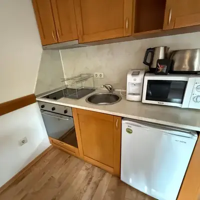 Studio Royal Plaza sleeps 4 Prime location