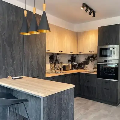3 BR Apt