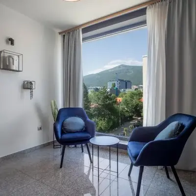 Vertigo 2 Modern 2-Bedroom Apartment with Parking & Vitosha View