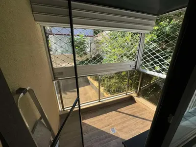 an empty room with a view of a window at Апартамент Клисура in Plovdiv