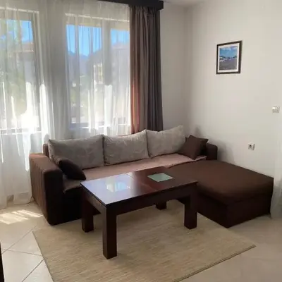 Hill Top Studio Apartments