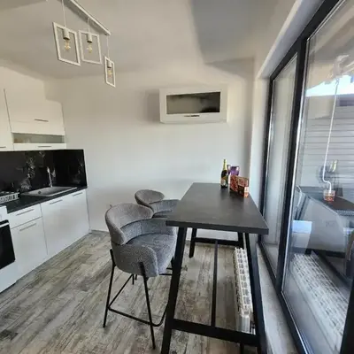 V&S Home