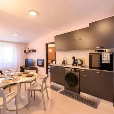 2BR Apartment Near Gondola by SI Stay