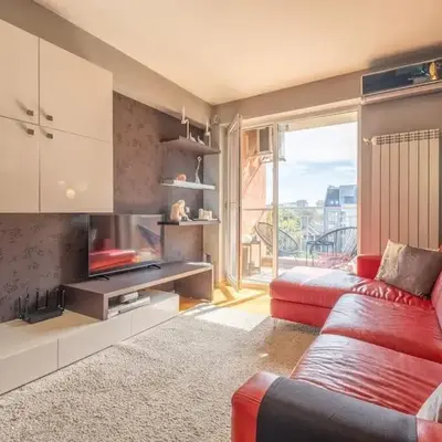 iLonka's Home 1 BDR with Workspace and Terrace