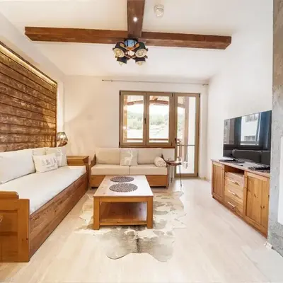 Host2U Mountain 2 Bedrooms - Fireplace
