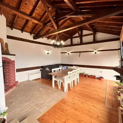Nadejda Guest House in Tyzha