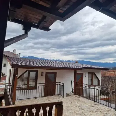 Апартаменти село Баня
