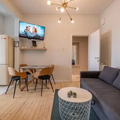 Spacious & Central 2BR with Terrace