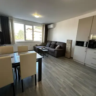 Apartment Aria 6