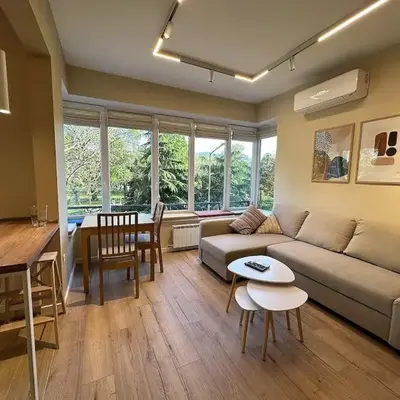 Park Apartment