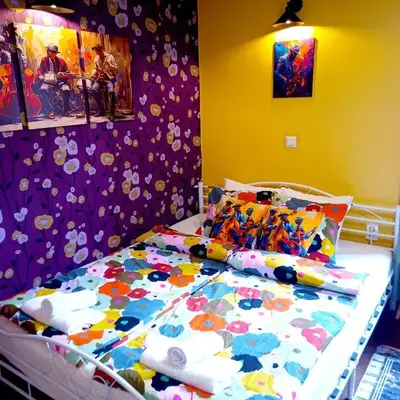 Jazzy Art Home - Top Center - plus Free Vouchers