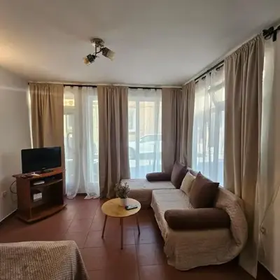 Charming Ground Floor Aprt In Old Sofia