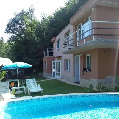 Villa Aqua