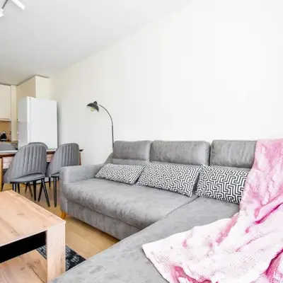 Contemporary City Stay by Flat Mаnager