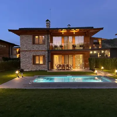 Aquaterra Villa with Hot Pool - Banya
