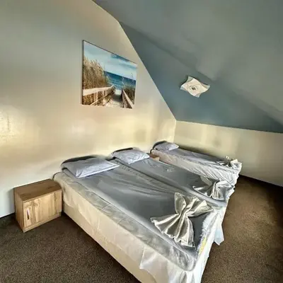 Julia rooms