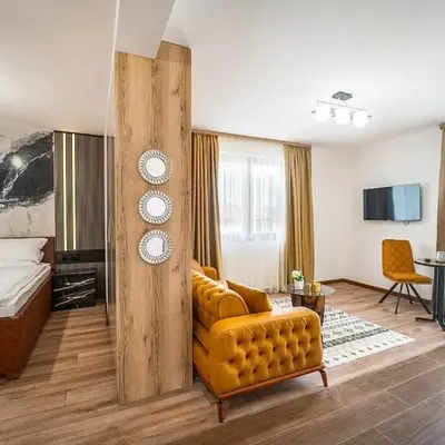 Best Central Lux Studio
