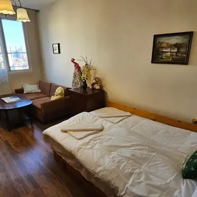 Affordable 3BR near Centre