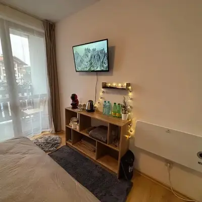 Smart Stay - Refurbished Studio with Balcony and Parking