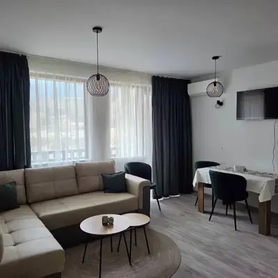 Apartment Lily Complex Padaloto