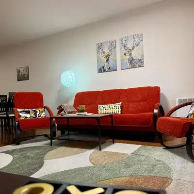 Gino's place Home2Host