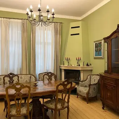 Belview Apartment with Panoramic Old Town View