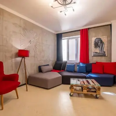 2 Apartments 15 Seconds from Main street