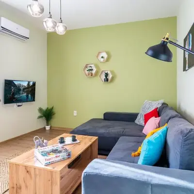 Madrid 90 Sq M 2BDR w Parking Spot near Metro