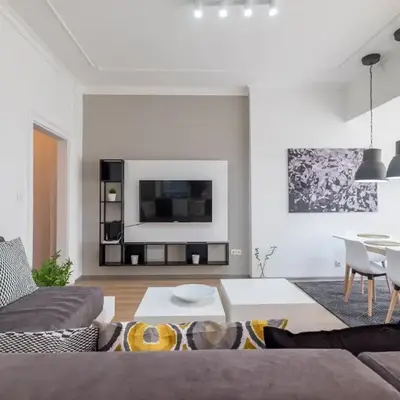 blueWaveplace - Stylish 2 BR Home in Center of Sofia