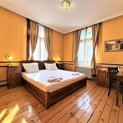 L'Opera Guest House