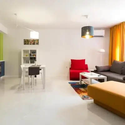 Pop your COLORS - Funky and Modern 1BDR Apt by Flat Mаnager