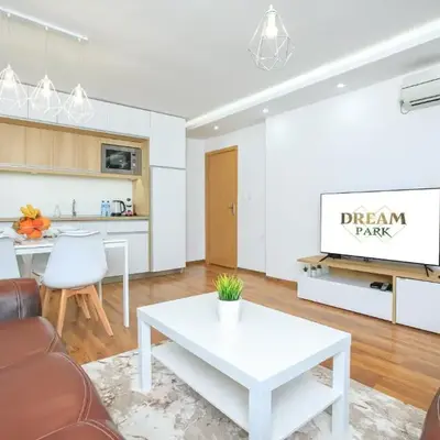 Dream Park Apartment