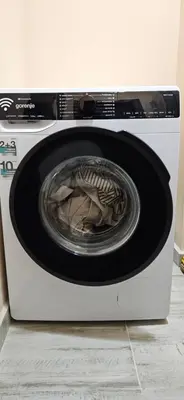 a microwave oven with a turkey inside of it at Apartment Krasi in Velingrad