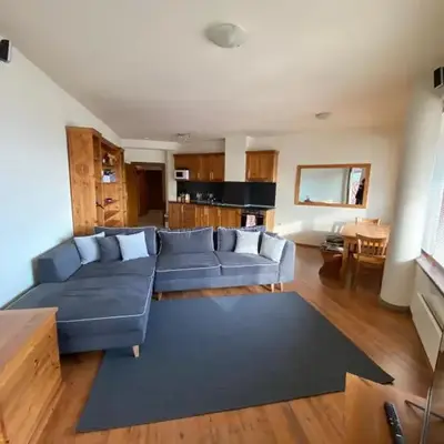 Large Gondola Apartment - Center