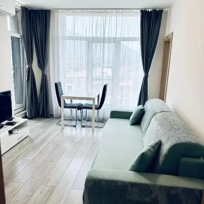 Mountain View Magenta White apartment