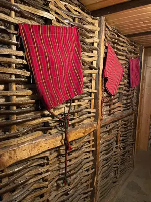 a wall with two red mats on it at Музикалната къща in Breze