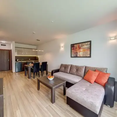 4 Seasons Apartment 535