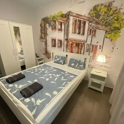 Top Center 2-BR Apartment with lovely Outdoor Area