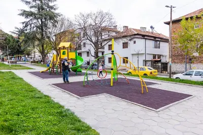 a park with a playground with a slide at Apartement Hérmitage in Sandanski