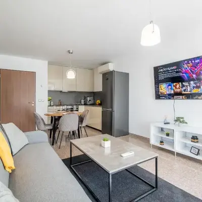 Modern Apartment 3 with Parking next to Bulgaria Mall